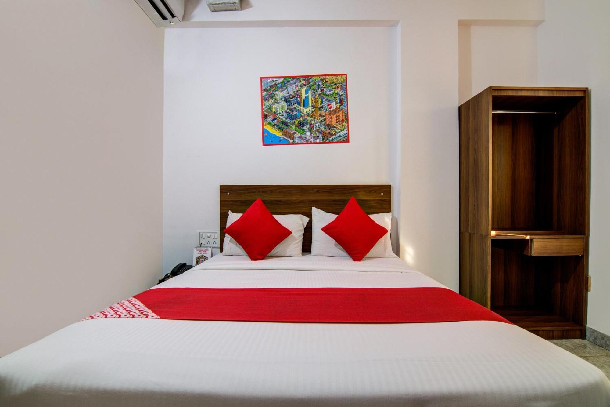 Hotel O Varcity Comforts Near Ragigudda Sri Prasanna Anjaneyaswamy Temple Bangalore Dış mekan fotoğraf